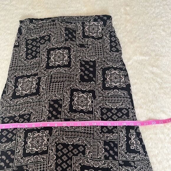 Friday Los Angeles black and white maxi skirt size large - Picture 14 of 16